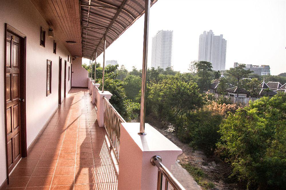 Jungle Resort Jomtien Exterior foto