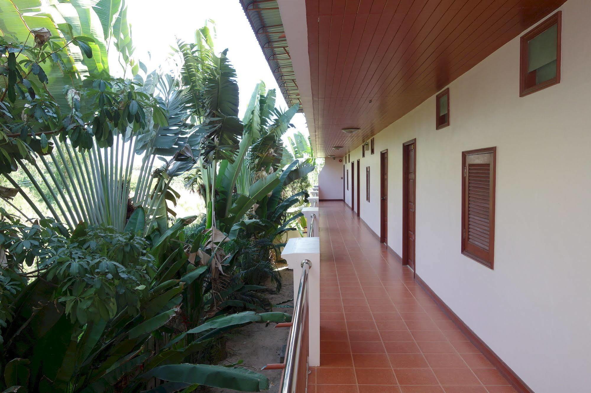 Jungle Resort Jomtien Exterior foto