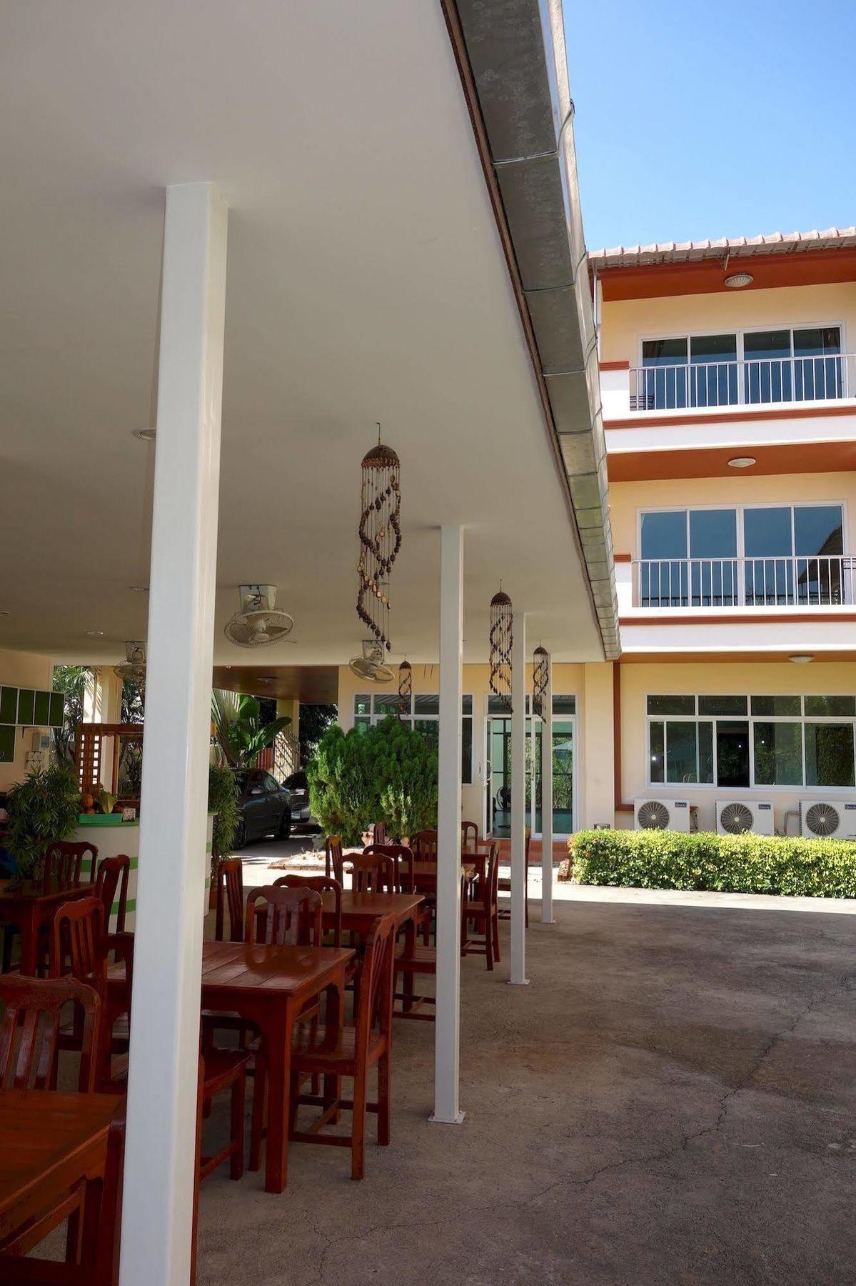 Jungle Resort Jomtien Exterior foto