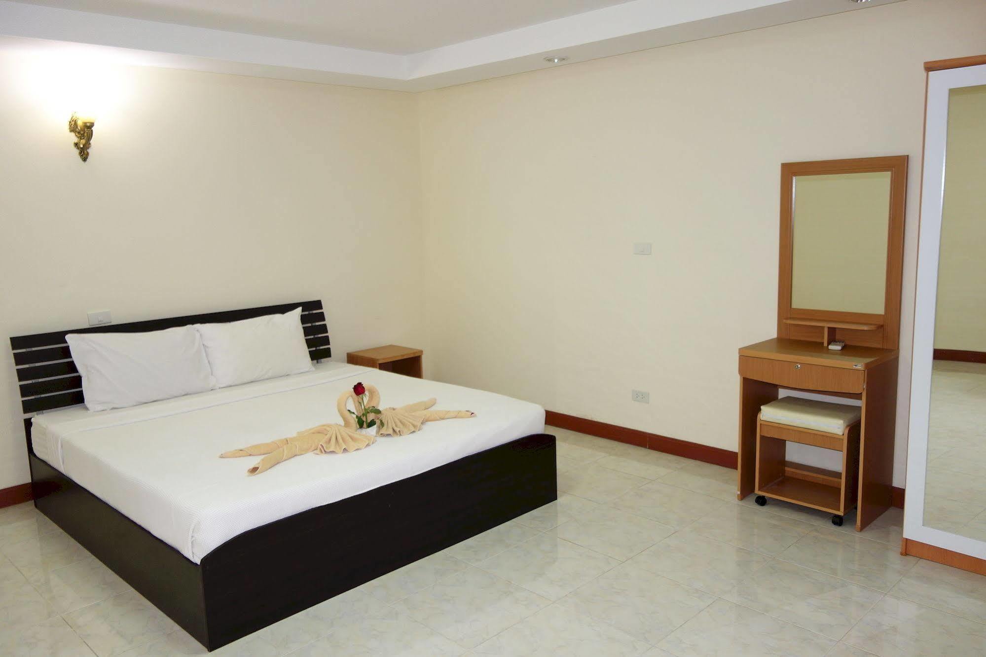 Jungle Resort Jomtien Exterior foto